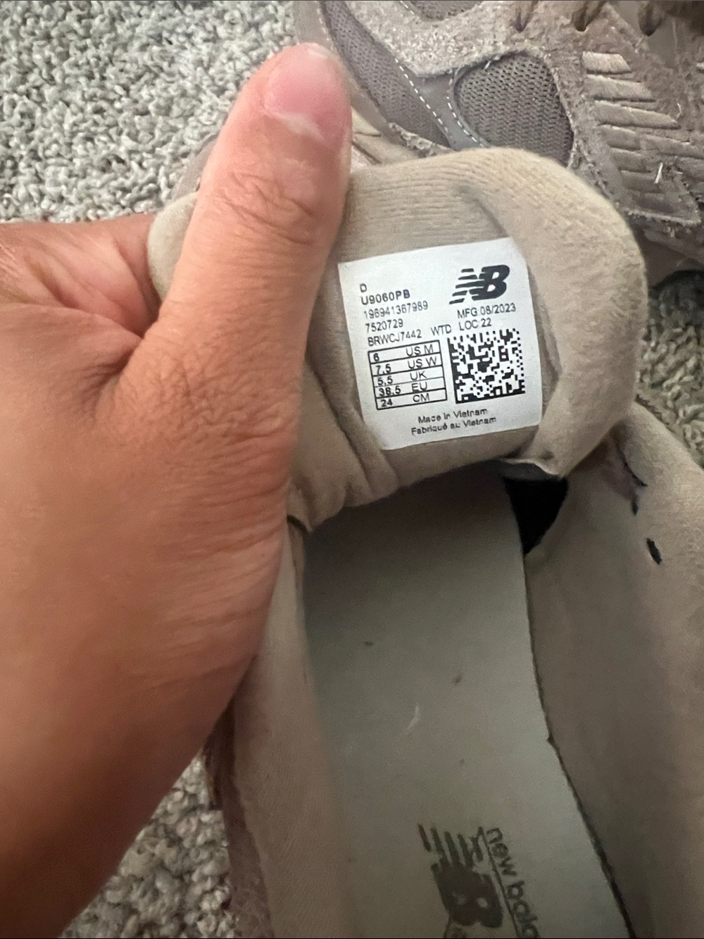 New Balance Women's Sneakers in Taupe and Beige - Picture 5 of 5